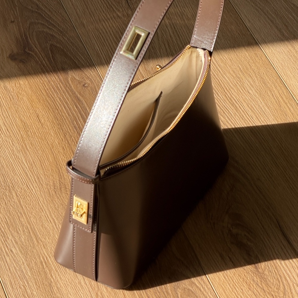 Verafied New York Gold Chocolate Hobo Bag - Picture 3 of 4